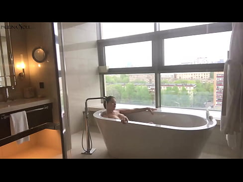 ❤️ Foshnjë e jashtëzakonshme që tund me pasion pidhin e saj në banjë Porno shtëpie në pornografi sq.sexera.ru ❌️❤