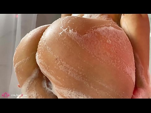 ❤️ Zeshkania masturbon pidhin me vibrator deri në orgazmë intensive në dush Porno shtëpie në pornografi sq.sexera.ru ❌️❤