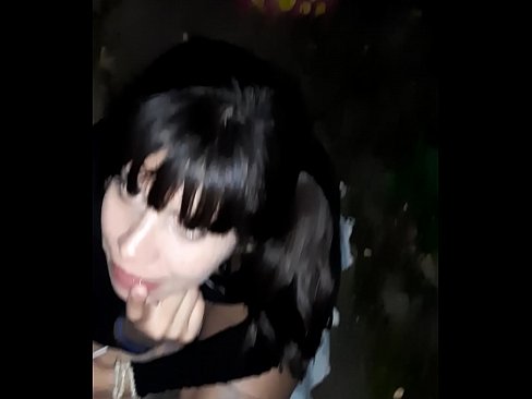 ❤️ Në rrugë penisi i fryrë në këmbim të karamele Porno shtëpie në pornografi sq.sexera.ru ❌️❤