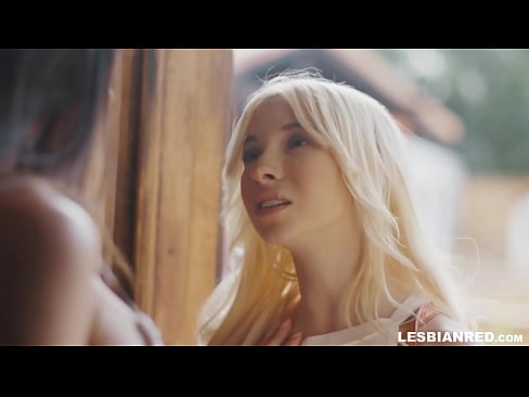 ❤️ Vajza vjen në shtëpi disa muaj më vonë dhe përfundon duke ngrënë pidhin e njerkës së saj Porno shtëpie në pornografi sq.sexera.ru ❌️❤